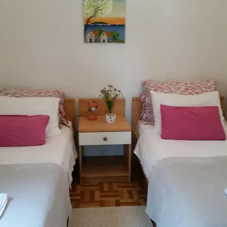 Apartment Mendula *